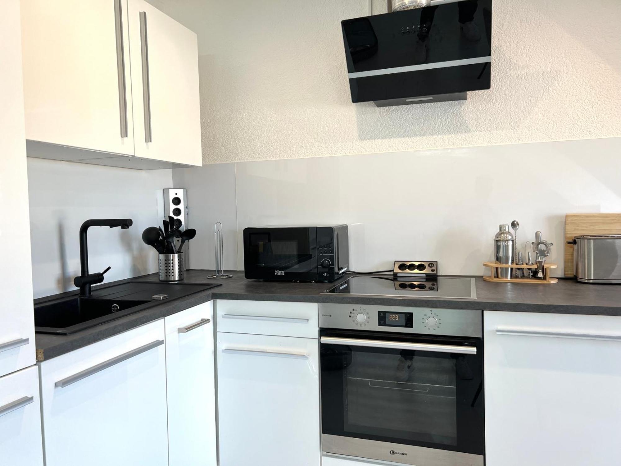 Luxus Maisonette Wohnung Am See, Wehome Premium ザンクト・レオン・ロート エクステリア 写真