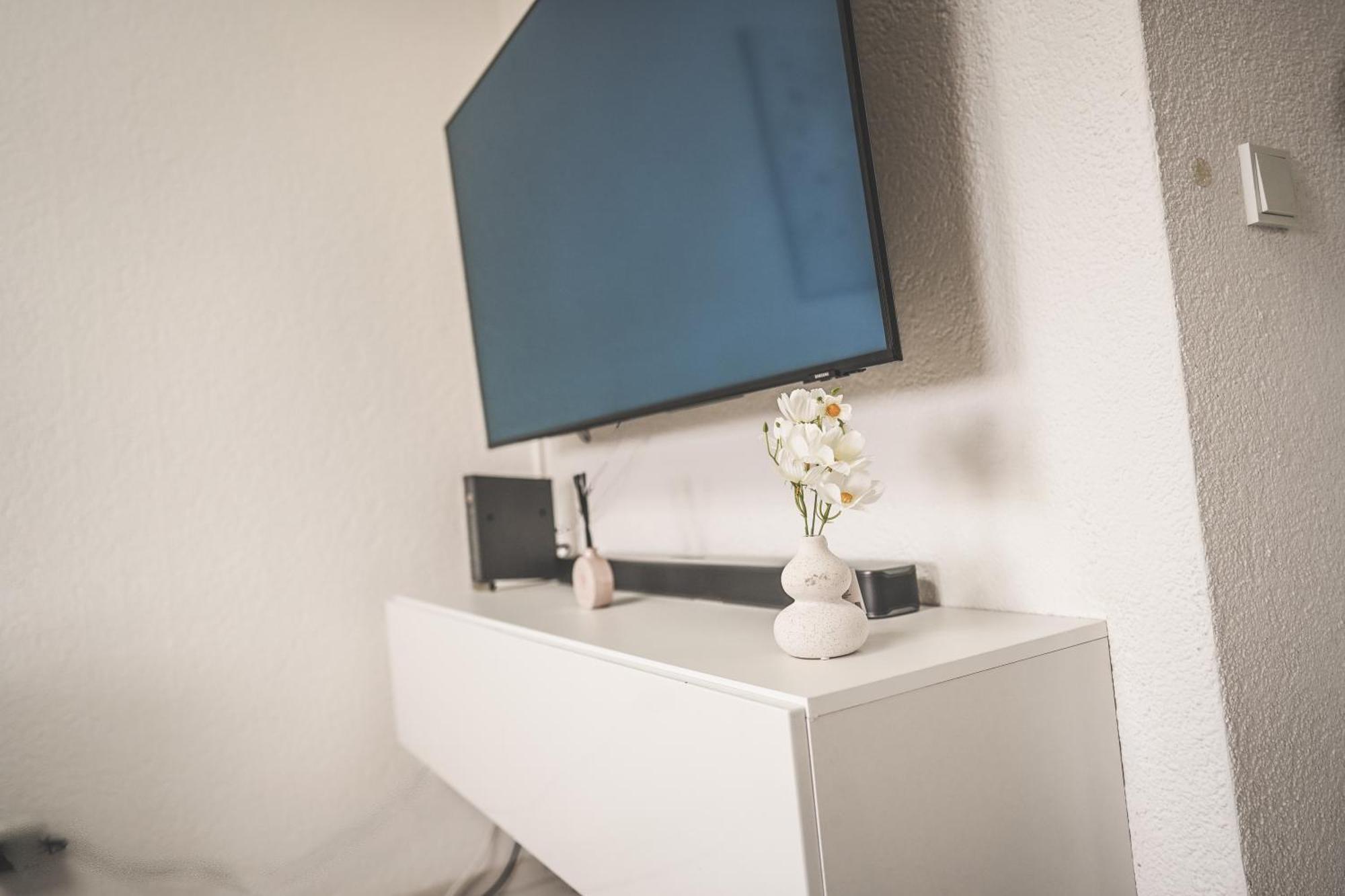 Luxus Maisonette Wohnung Am See, Wehome Premium ザンクト・レオン・ロート エクステリア 写真