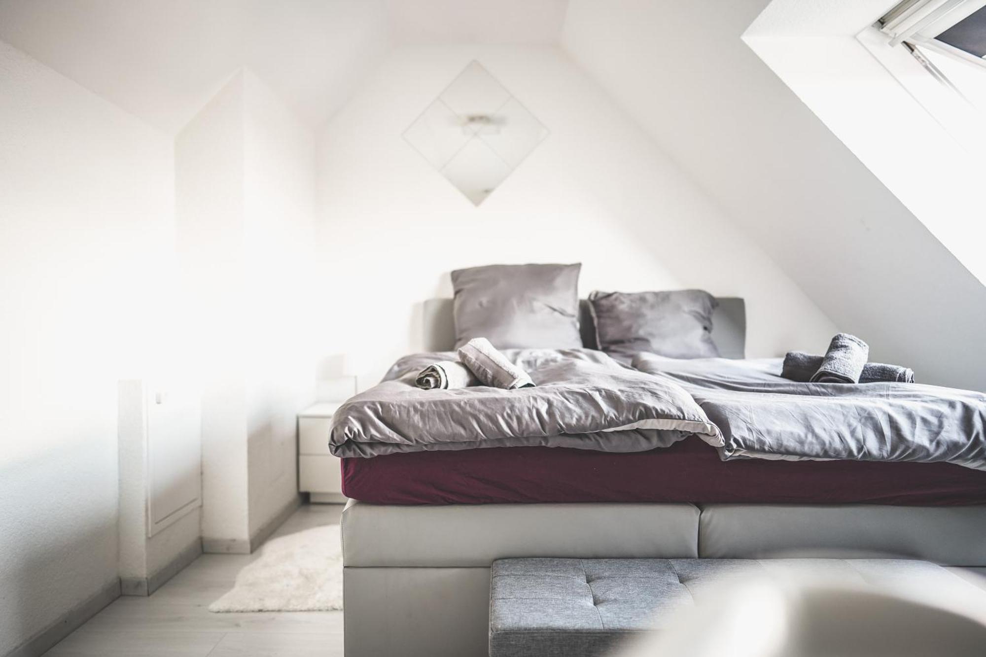 Luxus Maisonette Wohnung Am See, Wehome Premium ザンクト・レオン・ロート エクステリア 写真