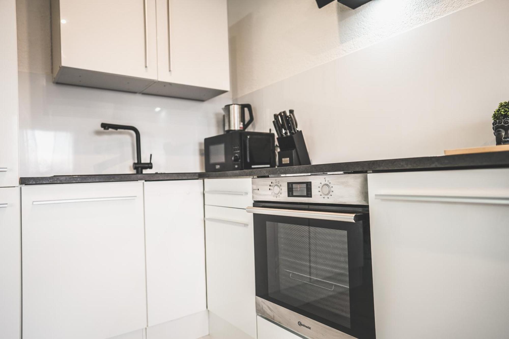 Luxus Maisonette Wohnung Am See, Wehome Premium ザンクト・レオン・ロート エクステリア 写真