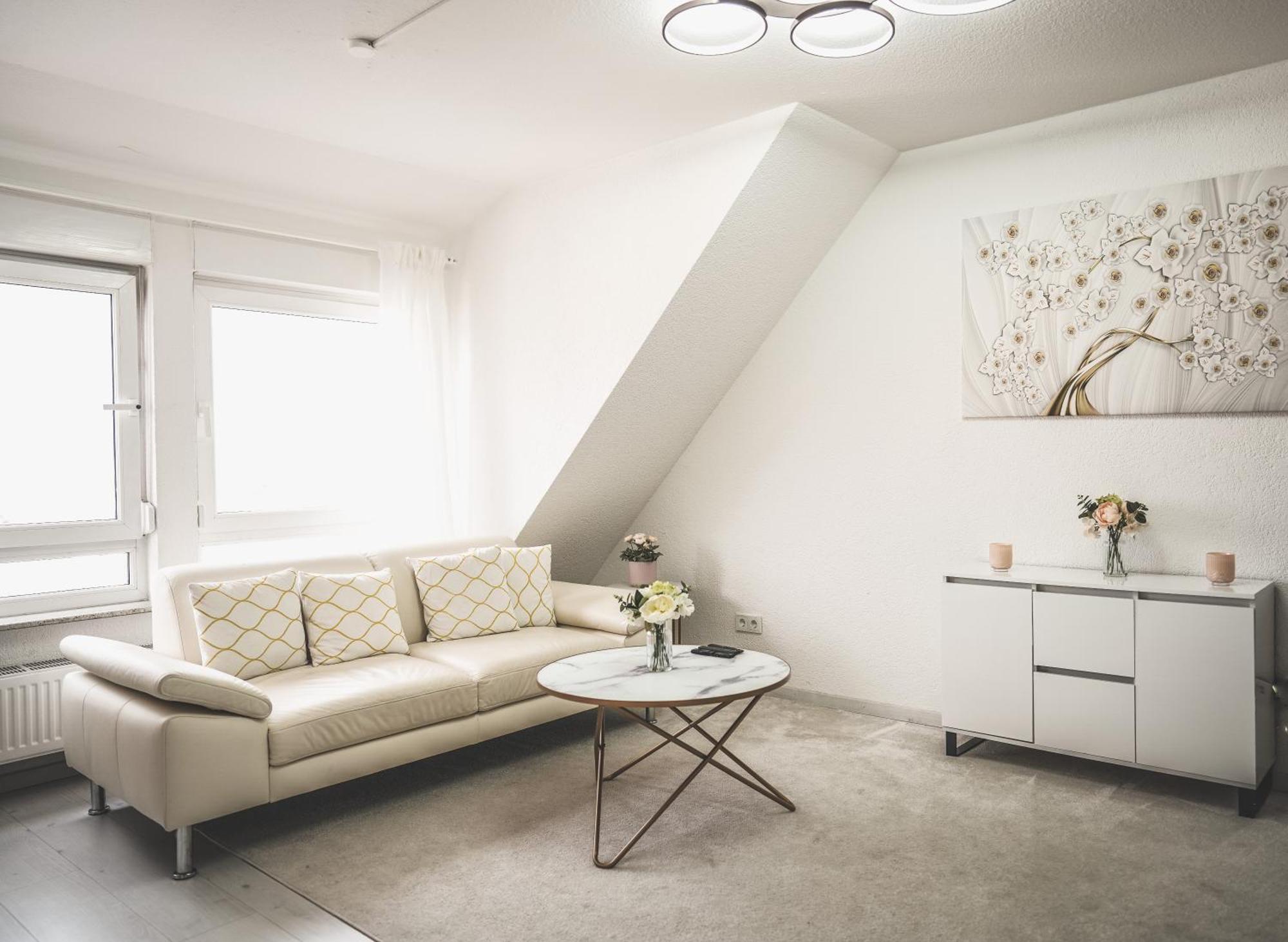 Luxus Maisonette Wohnung Am See, Wehome Premium ザンクト・レオン・ロート エクステリア 写真